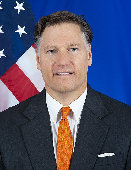 Christopher Landau